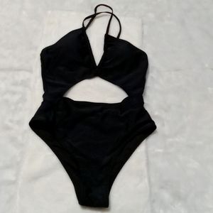 WOMENS ONE PIECE KEYHOLE SWIMWEAR SIZE M